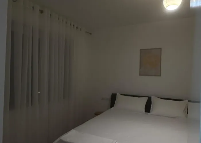 Mikaels Apartamento *